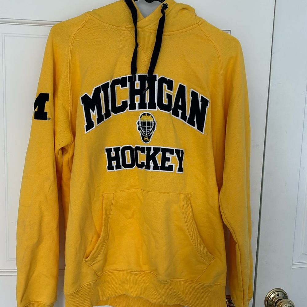 Michigan Hockey sweatshirt
